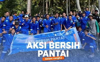 Aksi Bersih Pantai di World Ocean Day
